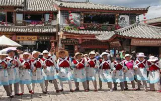 Les femmes Naxi Lijiang Yunnan Chine