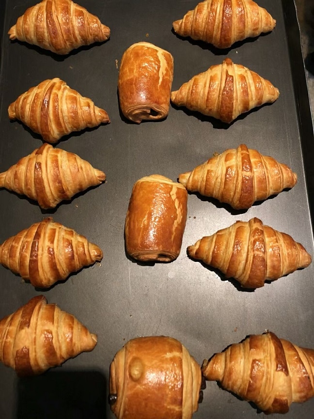 croissant Meimei cafe